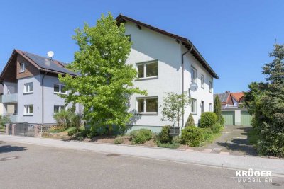 Eggenstein-Leopoldshafen / Zweifamilienhaus mit Garten und Doppelgarage in ruhiger Lage / bezugsfrei