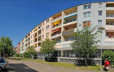 3-Raum Wohnung mit Aufzug, 2 Balkonen und Garagenstellplatz im Herzen von Plagwitz