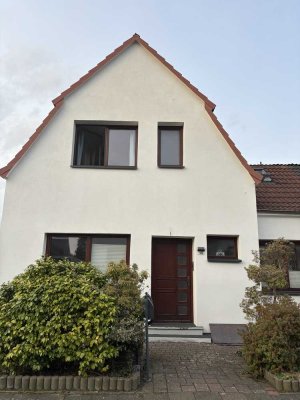 2-Zimmer Dachgeschosswohnung in Fähr-Lobbendorf, Bremen