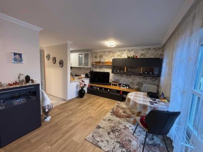 Helle und gepflegte 2-Zimmerwohnung mit Balkon und Tiefgaragenstellplatz in Straubing!