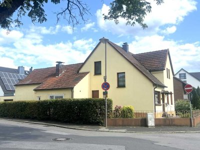 ++ 1-2-FAMILIENHAUS MIT POTENTIAL ++