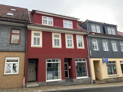FAKTOR 12,3- MEHRFAMILIENHAUS IM ALTSTADTZENTRUM