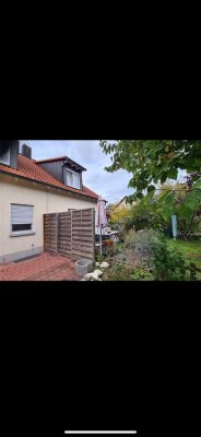Ansprechendes und gepflegtes 5-Raum-Reihenhaus mit gehobener Innenausstattung und EBK in Arberg