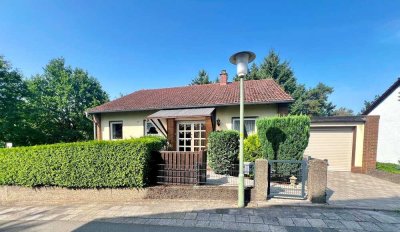 KL-Morlautern: Freistehendes Einfamilienhaus mit schönem Grundstück und Garage in ruhiger Lage