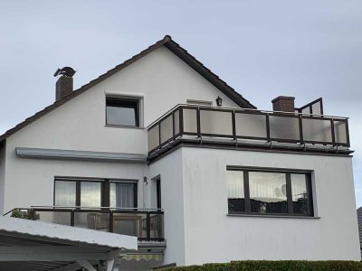 Modernisierte 3-Raum-Dachgeschosswohnung mit Balkon und Garage in Rodgau von Privat