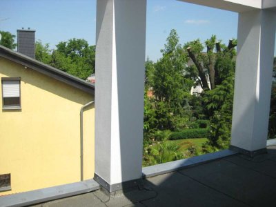 1-R.-Wohnung mit Balkon, gr. Küche u. Wannenbad