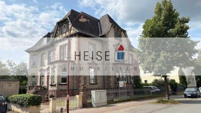 6-Zimmer-Dachgeschosswohnung mit EBK und Gartenabteil, nähe Bahnhof