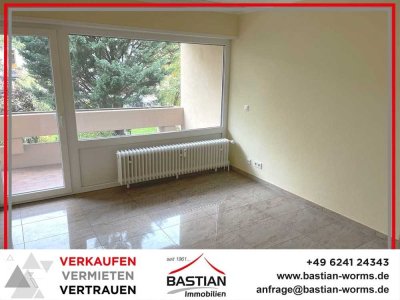 Worms-West: 1-Zimmer-Apartment mit Pantryküche, Balkon, Aufzug und PKW-Stellpatz!