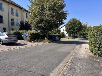 Moderne 4-Zimmer-Wohnung mit Terrasse in ruhiger Lage und hoher Instandhaltungsrücklage