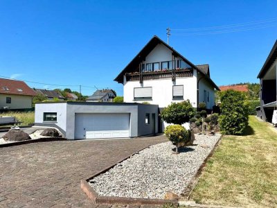 TOP gepflegtes Einfamilienhaus mit Garten und Garage in guter Lage von Losheim am See- Mitlosheim