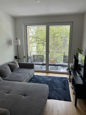 Freundliche 2-Zimmer-Wohnung mit Balkon und EBK in Bergisch Gladbach