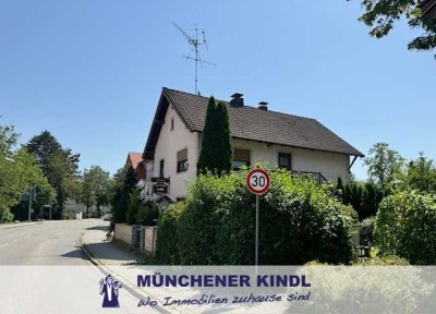 ***Sanierungsbedürftiges Einfamilienhaus mit viel Platz und Potential***