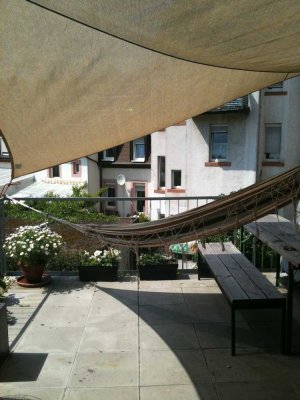 Charmante Altbauwohnung mit Terrasse in denkmalgeschütztem Gebäude
