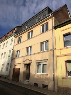 APOLDA Saniertes 2 - 3 Familienwohnhaus mit Garage, Innenhof, Nebengelaß sowie optionalem Garten