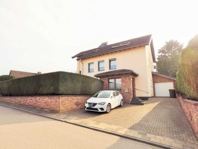 ++ Wie ein Haus mit Wärmepumpe! Große Maisonette-Wohnung mit Dachterrasse + Garten++