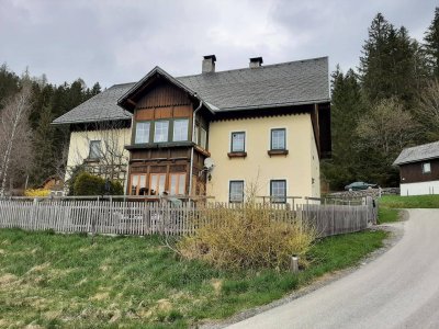 familienfreundliche 4 Zimmer-Wohnung mit eigenem Mietergarten