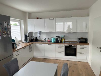 Geschmackvolle 2-Zimmer-Wohnungmit Einbauküche in Düsseldorf