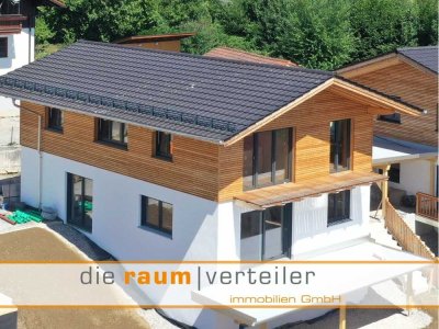 Neubau-EFH mit Alpenpanorama, 219 m² Wfl., 7 Zimmer, große Hoch-Terrasse, Balkon, Einzug Ende 2025