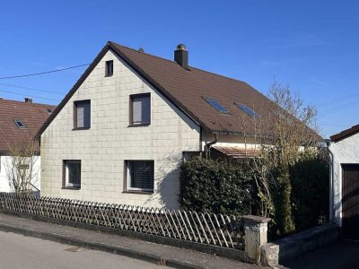 Wohnhaus mit zwei Wohnungen und ELW in Mähringen