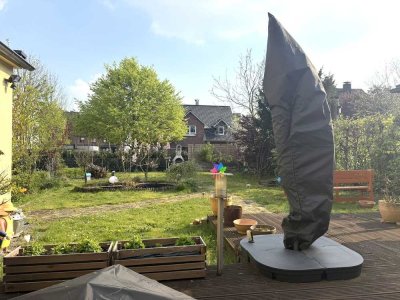 Top ausgestattete 4ZKDB-Wohnung mit eigener Sonnenterrasse und eigenem Garten
