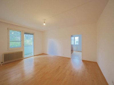 Ideal für Eigennutzer und Anleger: Klar geschnittene Wohnung mit Loggia &amp; Stellplatz in Wr. Neudorf