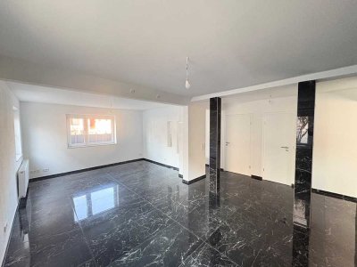 "Hochwertig kernsanierte Doppelhaushälfte in S-Nord, unterhalb der Weißenhofsiedlung"