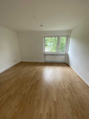 Renovierungsbedürftige 3-Zimmer Wohnung mit Potenzial
