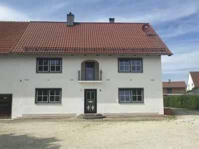 Älteres Bauernhaus, mit 6 Zimmern, sehr ruhige Lage in Kirchdorf an d. Amper