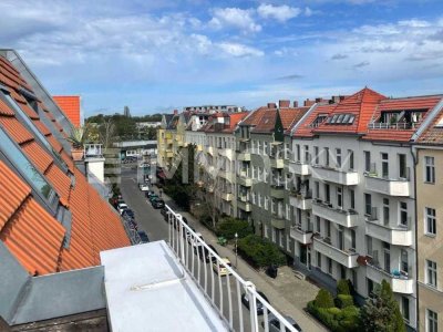 Dachgeschoss mit Terrasse in Top-Lage!
