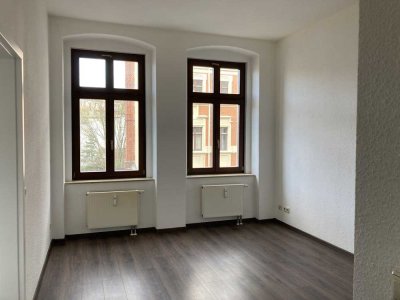 kleine 2 Raum Wohnung mit Einbauküche