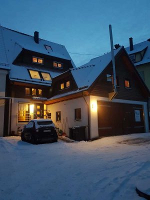 ATTRAKTIVES 2-FAMILIEN-/MEHRGENERATIONENHAUS IN ÖKOLOGISCHER PASSIVHAUSBAUWEISE