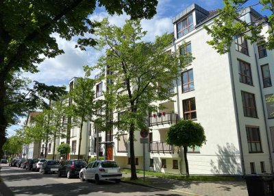 *DG-Maisonette* Mit Aufzug, schön geschnitten, Westbalkon, Laminat, inkl. TG-Stellplatz!