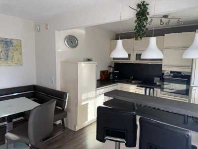 2,5 Zimmer-Wohnung im 7. OG in ruhiger Lage für Singles oder Paare - ab sofort frei