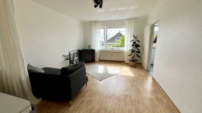 Frisch renovierte und neu-möblierte 1-Zimmer-Wohnung mit neuer Küche in Offenburg
