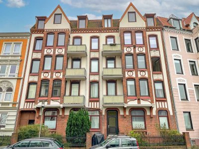 Großzügige 2-Zimmer-Altbauwohnung, Stadtnah, Dielenfußboden, moderne EBK