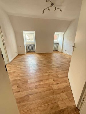 Schöne 2-Zimmer Wohnung am Marktplatz