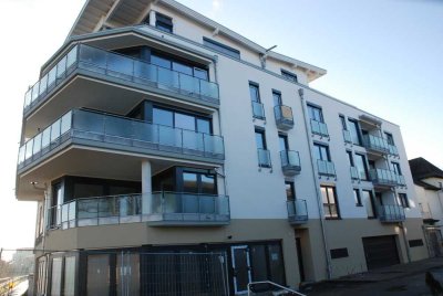 Stilvolle 4-Zimmer-Wohnung mit gehobener Innenausstattung mit Einbauküche in Hennef (Sieg)