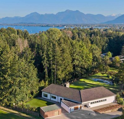 VILLA IN TRAUMLAGE AM WESTUFER DES CHIEMSEES