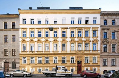 Unbefristet vermietete, moderne Altbaugarconniere in der Hollergasse