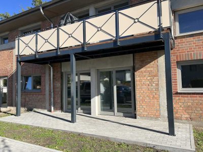 Erstbezug: Attraktive 2-Zimmer-Terrassenwohnung im Grünen mit EBK
