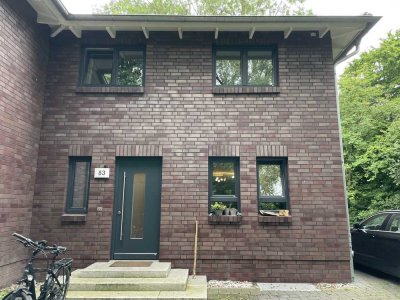 Doppelhaushälfte mit Garten in Volksdorf