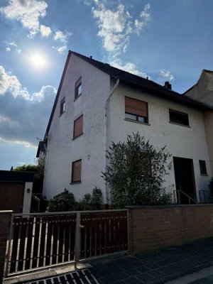 Charmantes Einfamilienhaus mit Garten