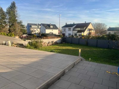 Von PRIVAT: Rarität! Modernisierter Bungalow mit großem Garten in begehrter Lage WI-Schierstein!