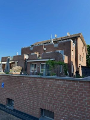 Lichterfüllte 1 Zimmer- Gartenwohnung mit 25 m² Terrasse