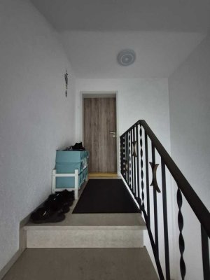 Komplett klimatisierte 3 ZKB-Wohnung mit gehobener Innenausstattung in Lorsch