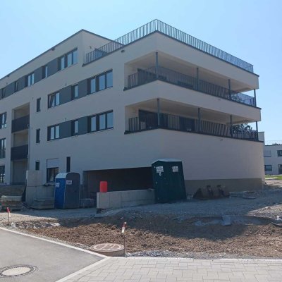 ! Nur noch eine Wohnung verfügbar!
Großzügige Neubau 3-Zimmer-ETW mit Aufzug