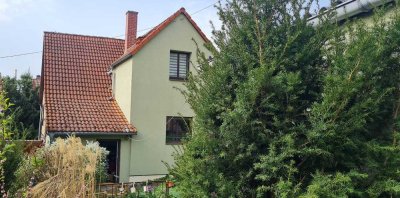 kleines Haus in beliebter Lage von Wöllnitz für Individualisten & Handwerker , Privatverkauf