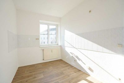 Altbauwohnung / Balkon / Helle Wohnung