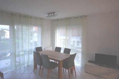 Gepflegte Obergeschosswohnung mit Balkon und Garage im Rosenstock