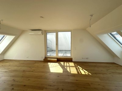 Hier werden Träume war! Exklusive 4-Zimmer Maisonette-Wohnung mit ca. 113 m2 sowie eigener Dachterrasse in ruhiger Lage